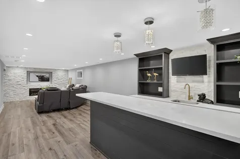 511 Wingate Drive Schaumburg IL 60193