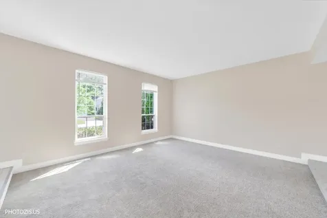 1906 Armwood Lane Mundelein IL 60060