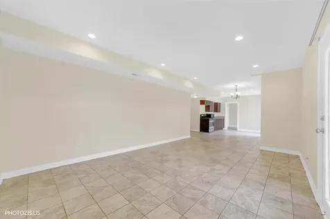 1906 Armwood Lane Mundelein IL 60060