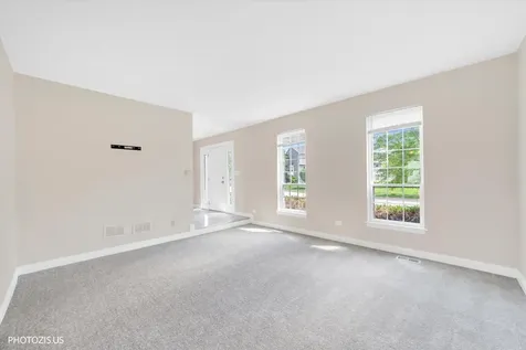 1906 Armwood Lane Mundelein IL 60060
