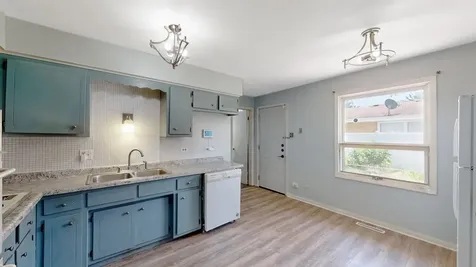 9224 Melvina Avenue Oak Lawn IL 60453
