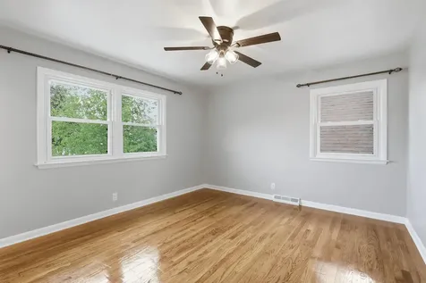 2528 28TH Street Moline IL 61265