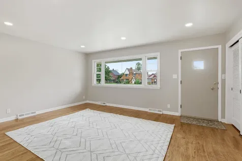 2528 28TH Street Moline IL 61265