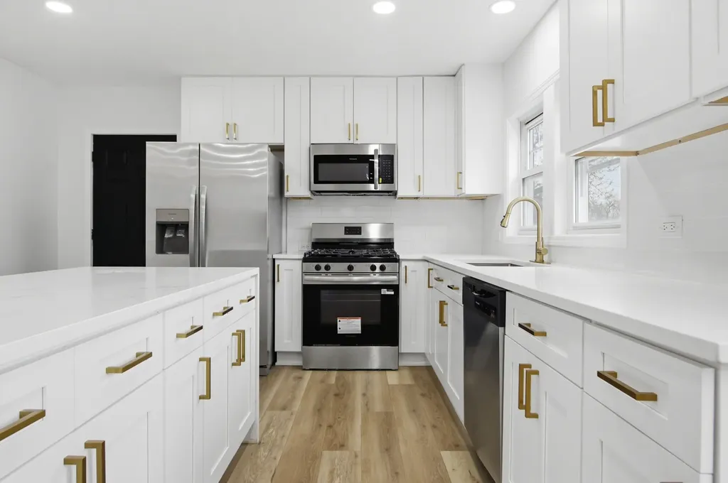 2000 Maple Avenue Downers Grove IL 60515