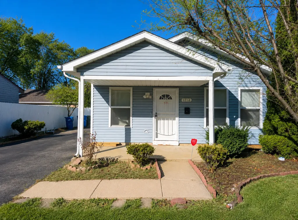 1712 11TH Street Waukegan IL 60085