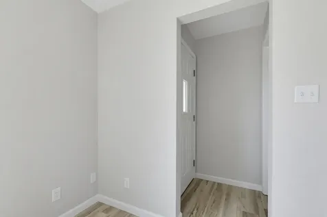 307 33RD Avenue East Moline IL 61244