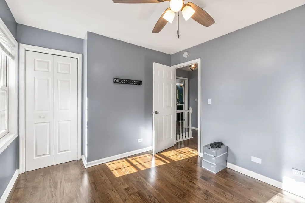 40233 North Lakeview Avenue Antioch IL 60002