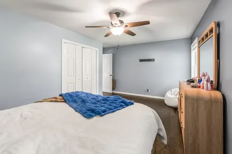 40233 North Lakeview Avenue Antioch IL 60002