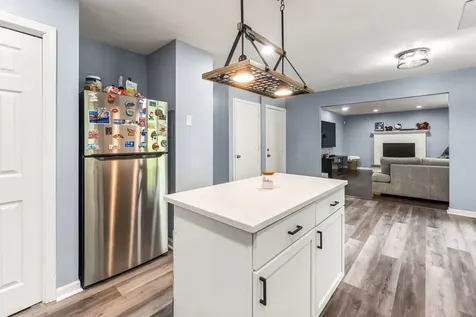 40233 North Lakeview Avenue Antioch IL 60002