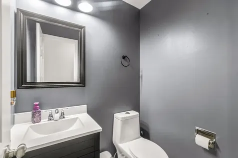 40233 North Lakeview Avenue Antioch IL 60002