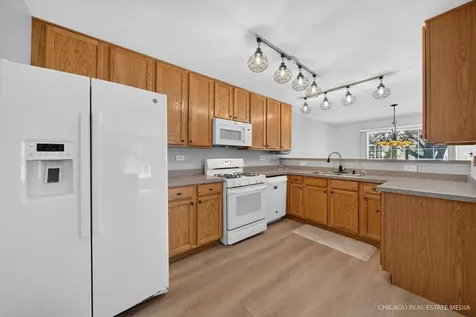 340 New Haven Drive Cary IL 60013