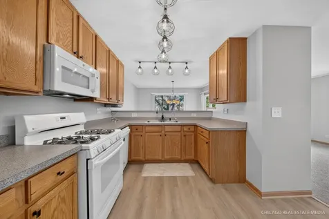 340 New Haven Drive Cary IL 60013