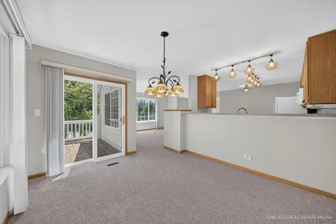 340 New Haven Drive Cary IL 60013