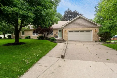 3504 26TH Avenue Moline IL 51265