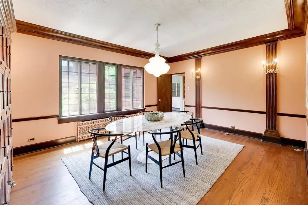 8844 South Pleasant Avenue Chicago IL 60643