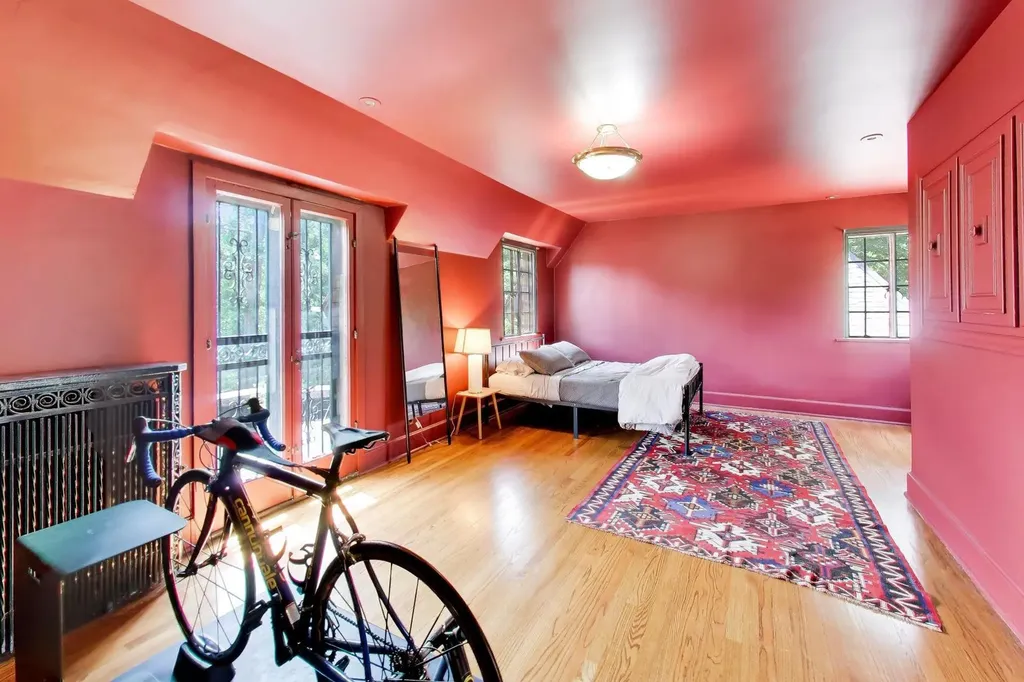 8844 South Pleasant Avenue Chicago IL 60643