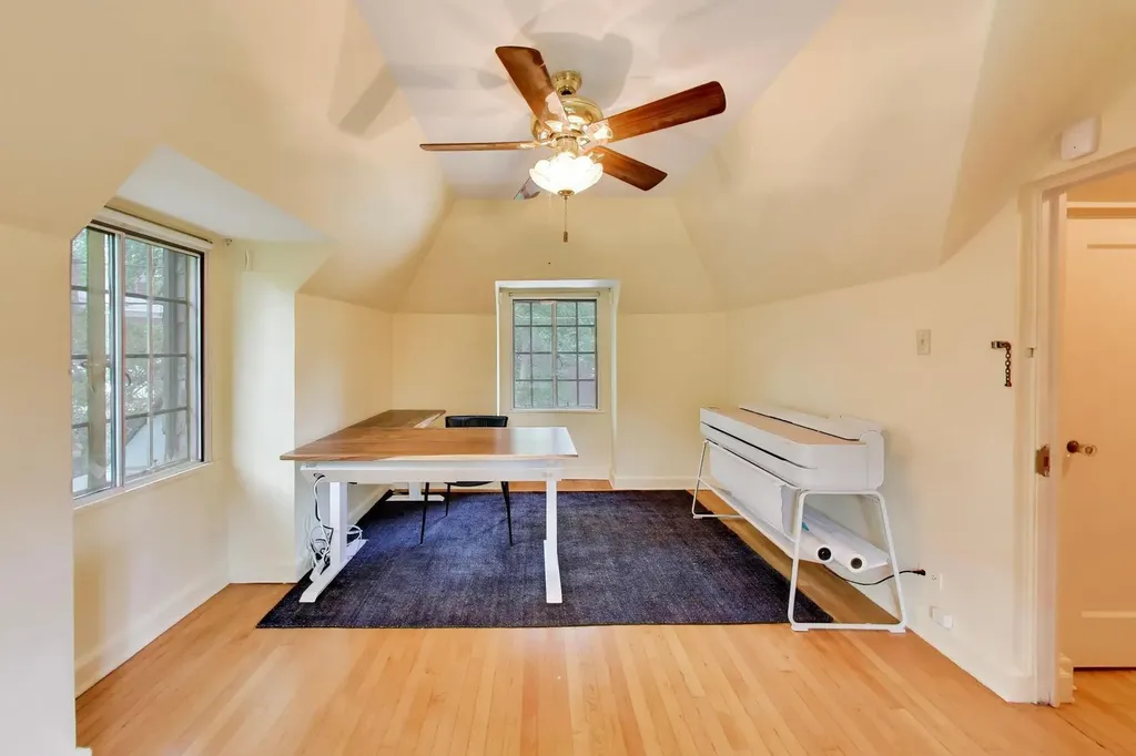 8844 South Pleasant Avenue Chicago IL 60643