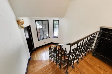 8844 South Pleasant Avenue Chicago IL 60643
