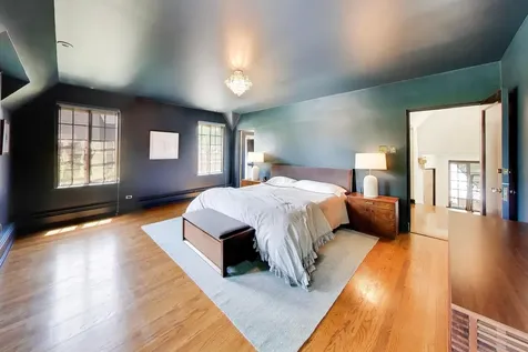 8844 South Pleasant Avenue Chicago IL 60643