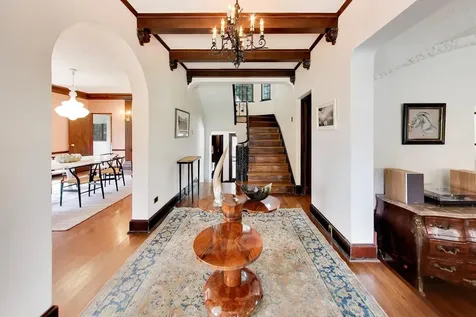 8844 South Pleasant Avenue Chicago IL 60643