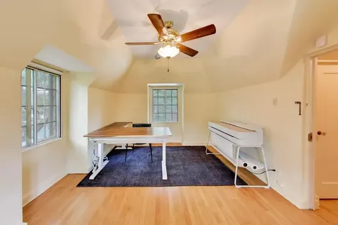 8844 South Pleasant Avenue Chicago IL 60643