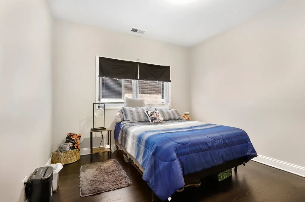 11148 South Kedzie Avenue Chicago IL 60655