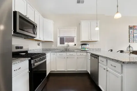 11148 South Kedzie Avenue Chicago IL 60655