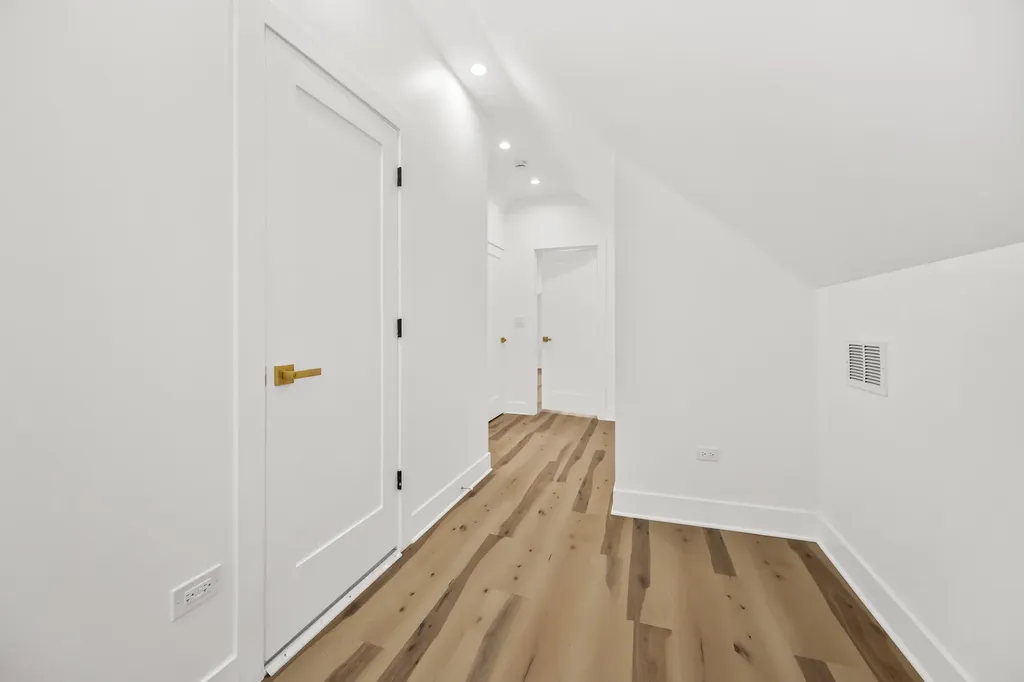 5310 South Wood Street Chicago IL 60609