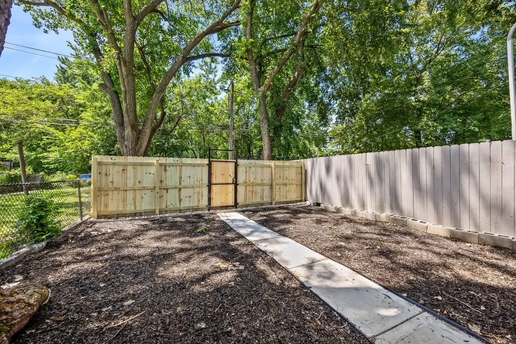 5310 South Wood Street Chicago IL 60609