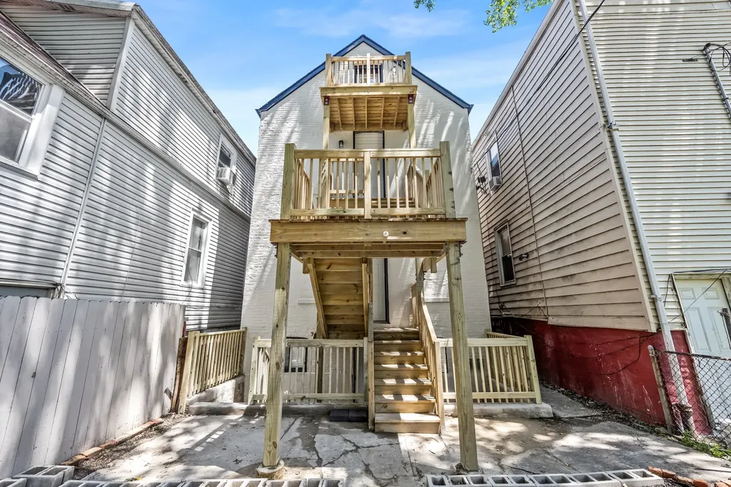 5310 South Wood Street Chicago IL 60609