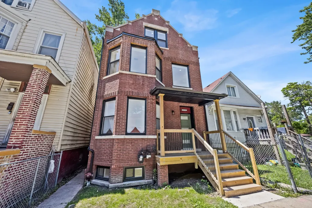 5310 South Wood Street Chicago IL 60609