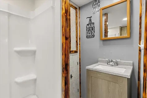 908 North Otter Creek Road Streator IL 61364
