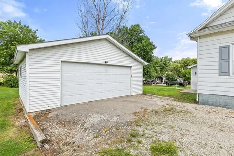 908 North Otter Creek Road Streator IL 61364