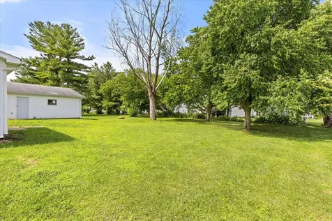 908 North Otter Creek Road Streator IL 61364