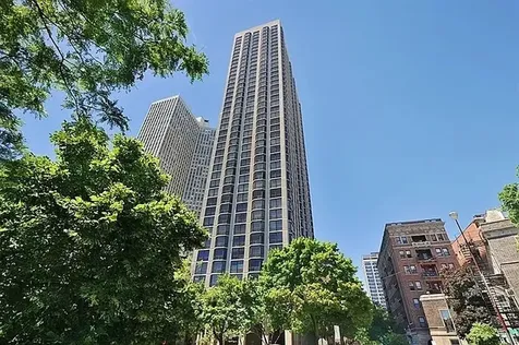 2650 North Lakeview Avenue Chicago IL 60614