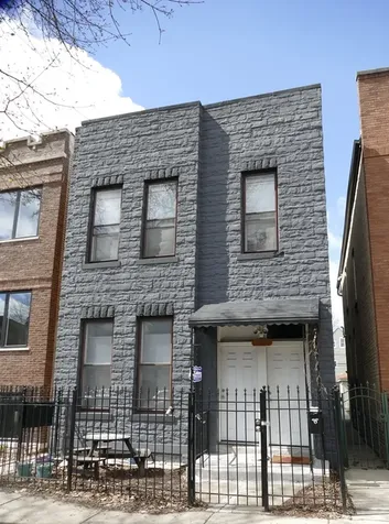 834 North Mozart Street Chicago IL 60622