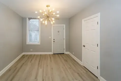834 North Mozart Street Chicago IL 60622