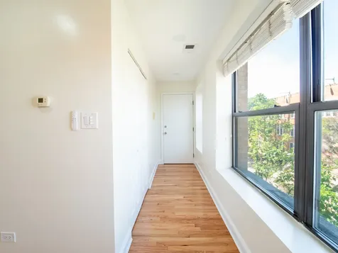 1059 West Foster Avenue Chicago IL 60640