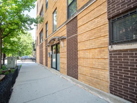 1059 West Foster Avenue Chicago IL 60640