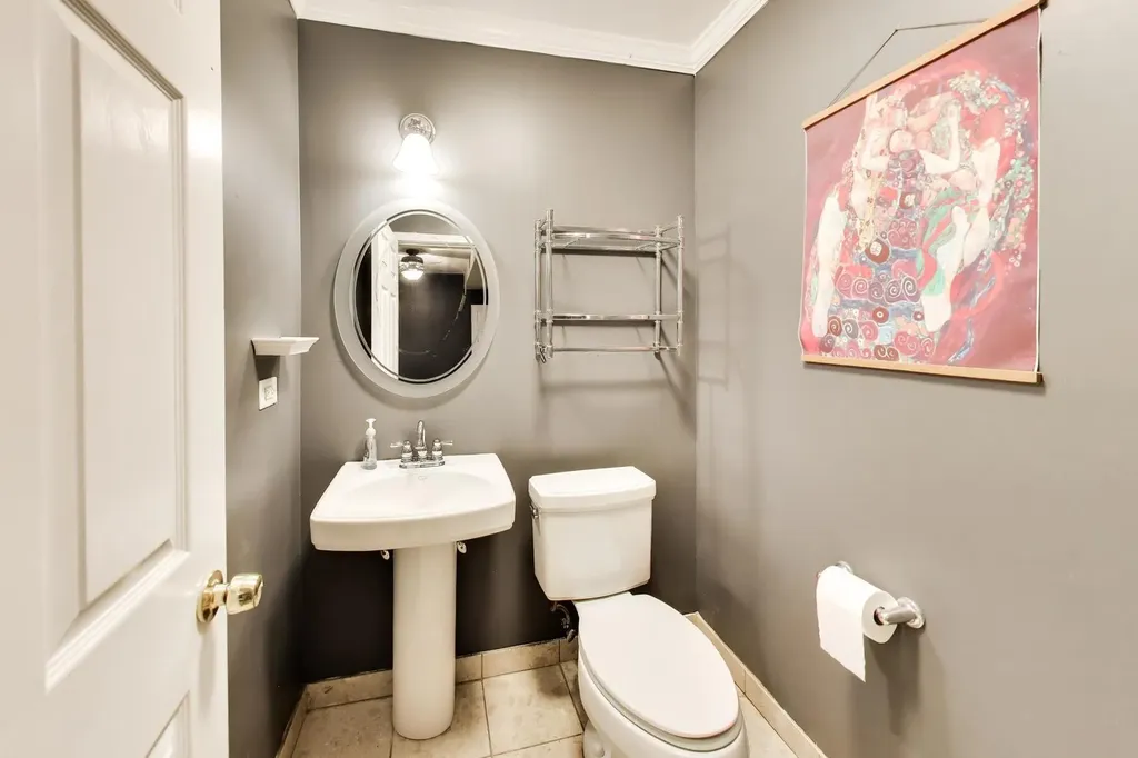 6253 North Magnolia Avenue Chicago IL 60660