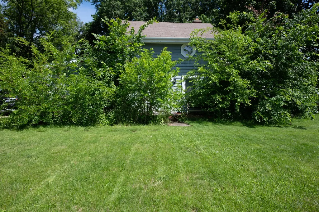 210 East Miller Avenue Hinckley IL 60520