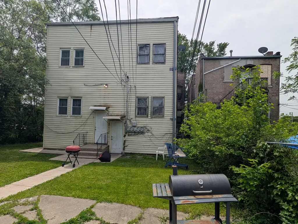732 West 54th Street Chicago IL 60609