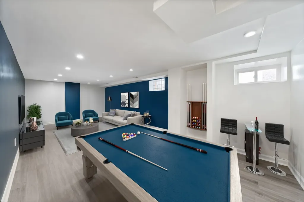 7405 North Odell Avenue Chicago IL 60631