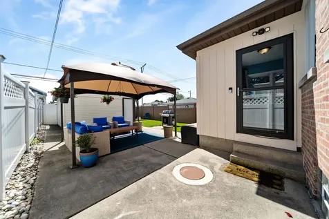7405 North Odell Avenue Chicago IL 60631