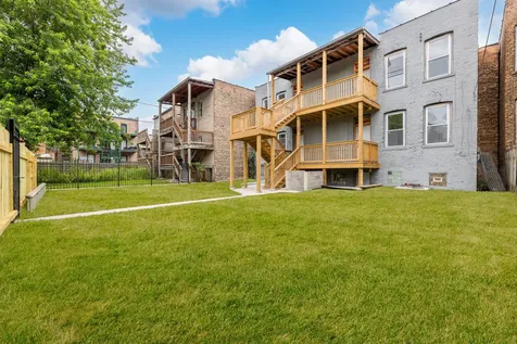 1421 East 69th Place Chicago IL 60637