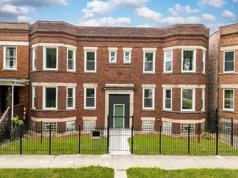 1421 East 69th Place Chicago IL 60637