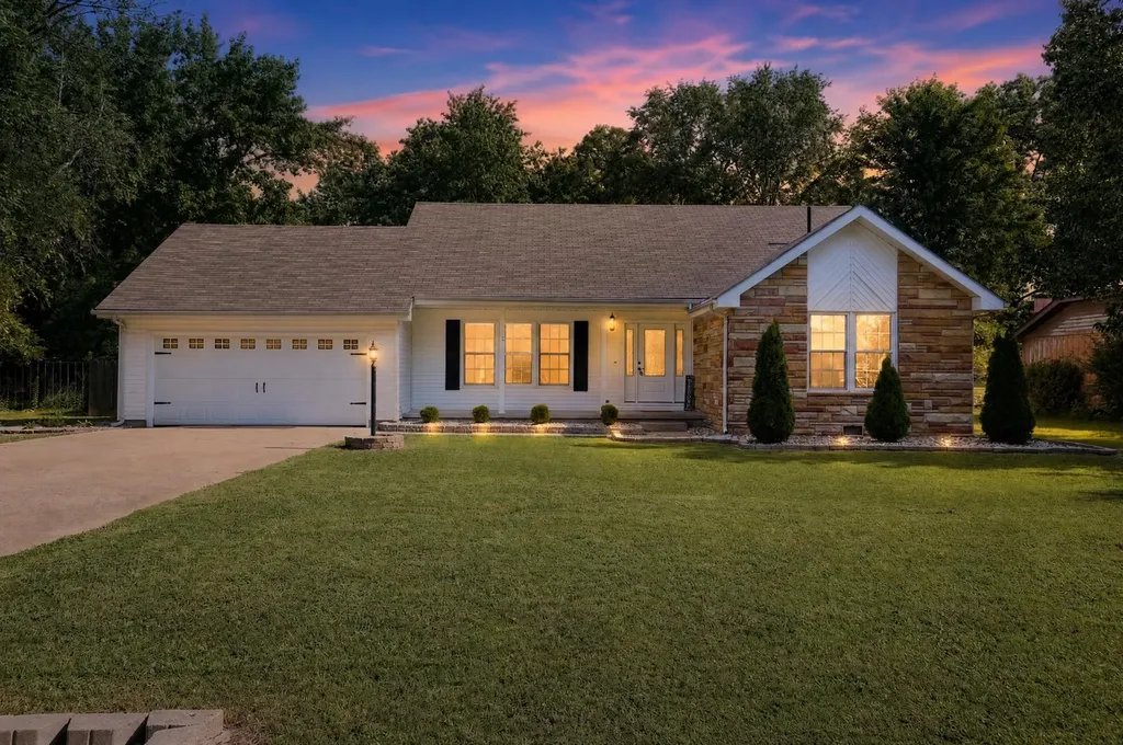 1004 East Illinois Street Marion IL 62959