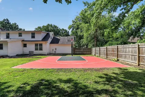 1004 East Illinois Street Marion IL 62959