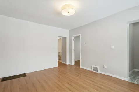 8952 South Aberdeen Street Chicago IL 60620