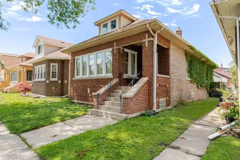 10708 South Avenue Chicago IL 60617